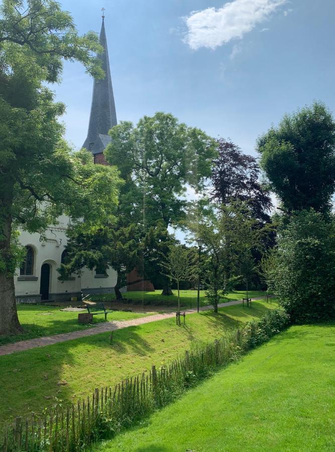 Pastorie Tijdverblijf Zuidhorn Екстериор снимка